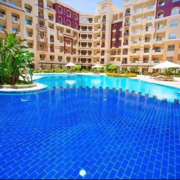 Sunny Studio With 3 Swimming Pools Florenza Hurghada Apartment Luaran gambar